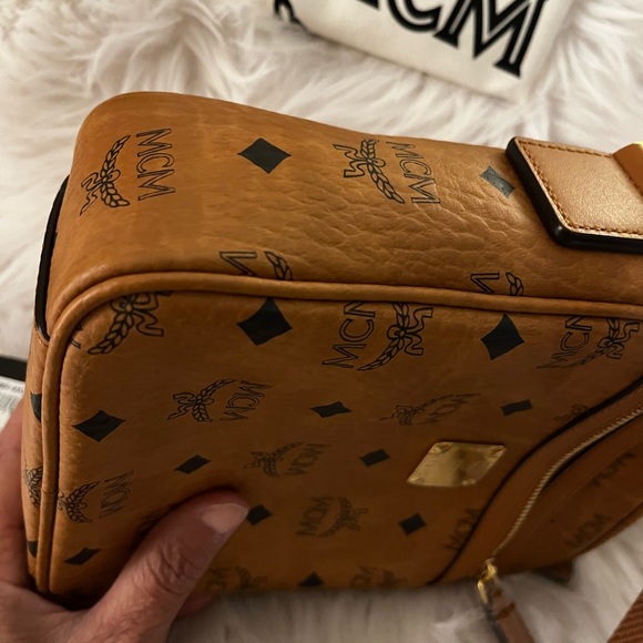 MCM crossbody - Picture 10 of 13
